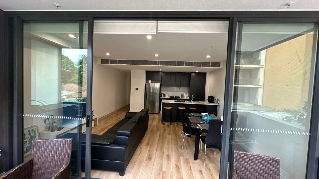 Furnished room with ensuite in a flatshare