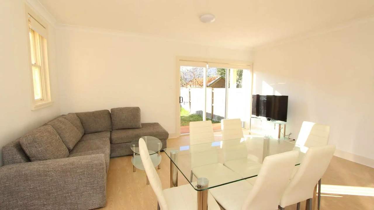 Whole property with 4 rooms for rent