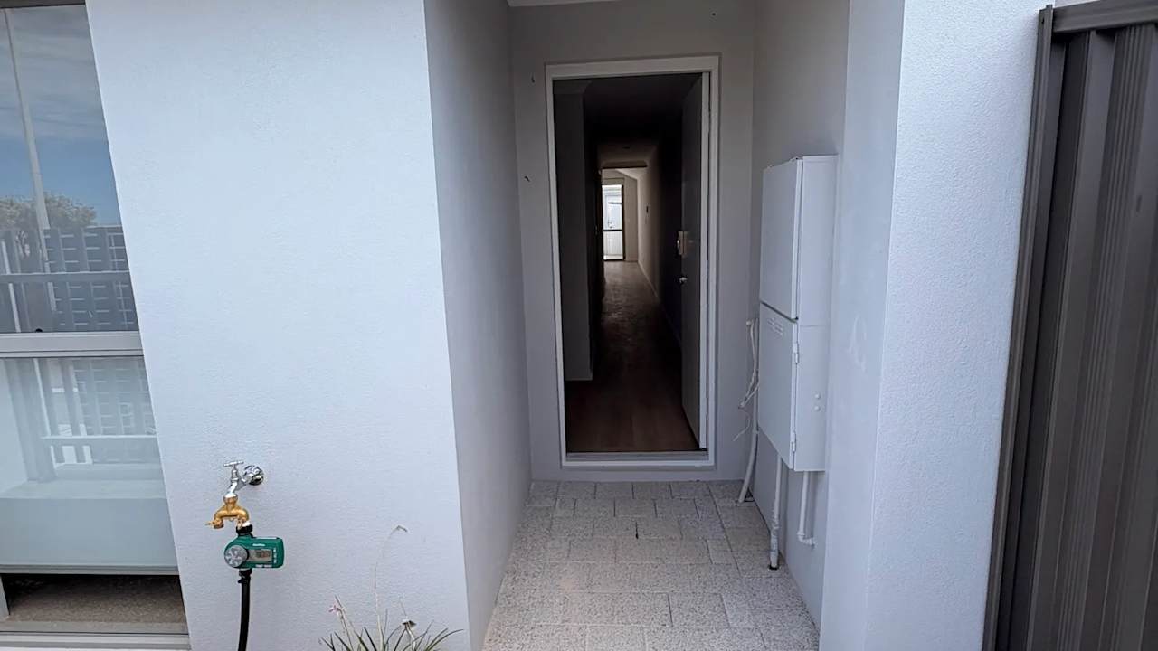 Whole property with 3 rooms for rent
