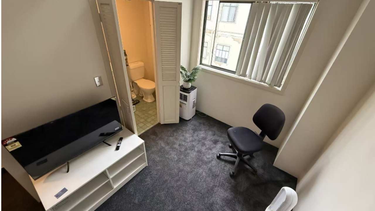 Furnished room studio flat for rent