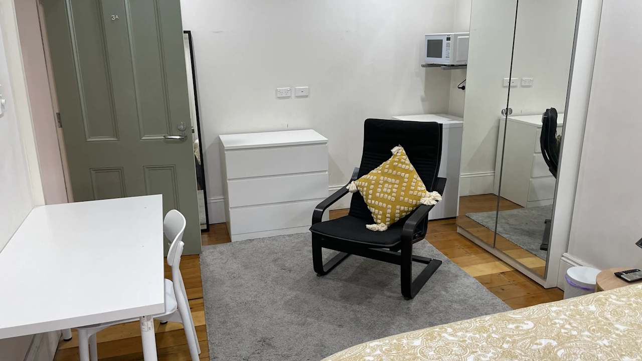 Furnished room in a share house