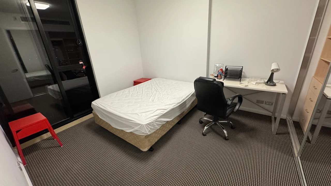 Furnished room with own bathroom