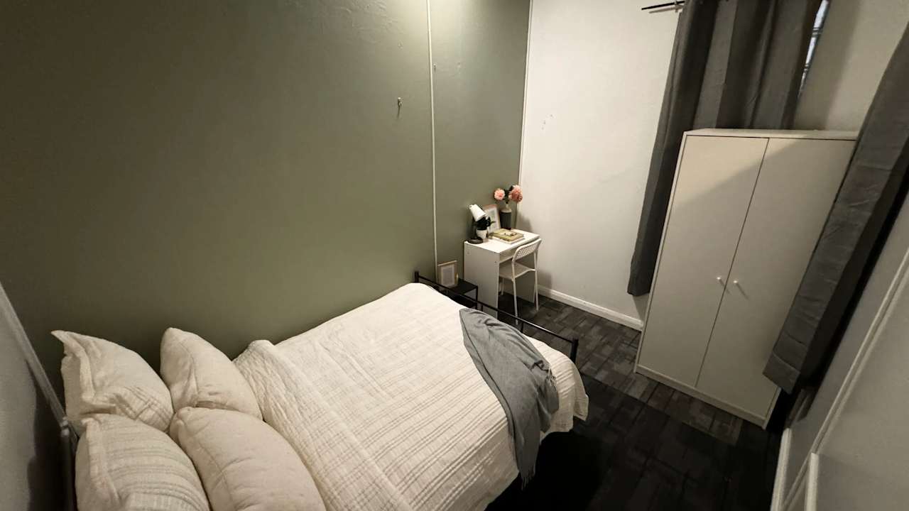 Whole property with 3 rooms for rent