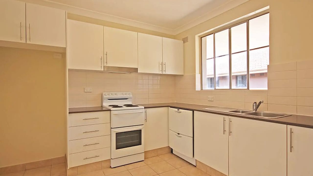 Whole property with 2 rooms for rent
