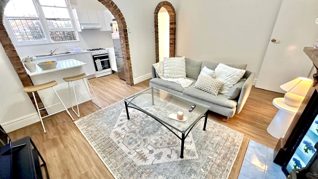 Room in a share house