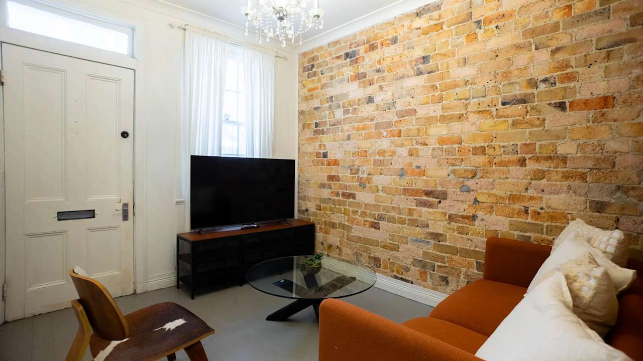 Whole property with 2 rooms for rent