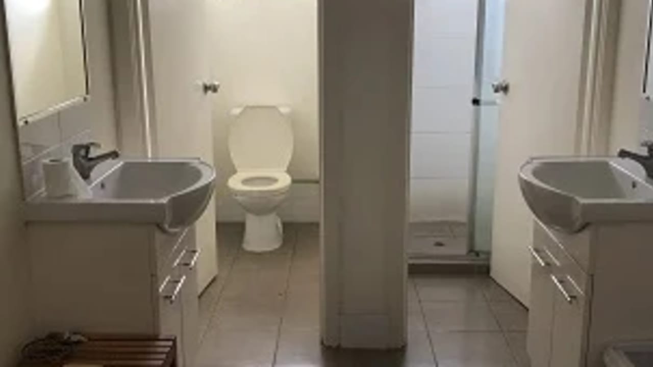 Unfurnished room in a flatshare