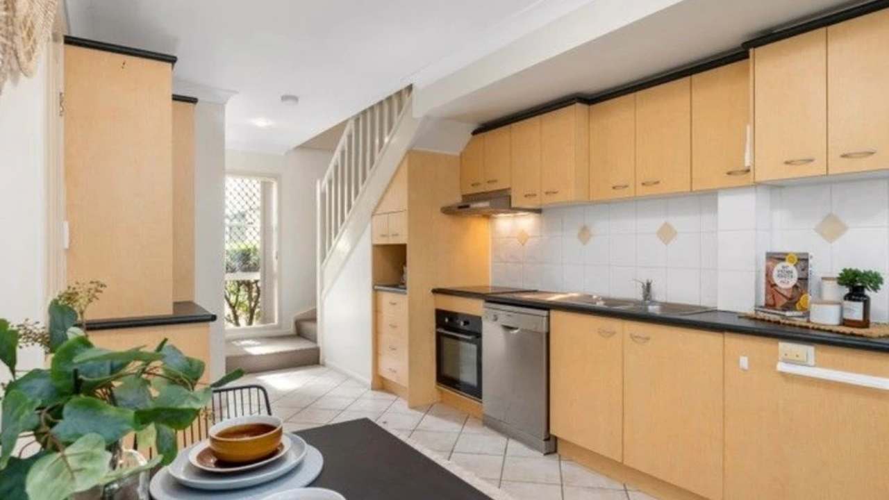 Unfurnished room with own bathroom