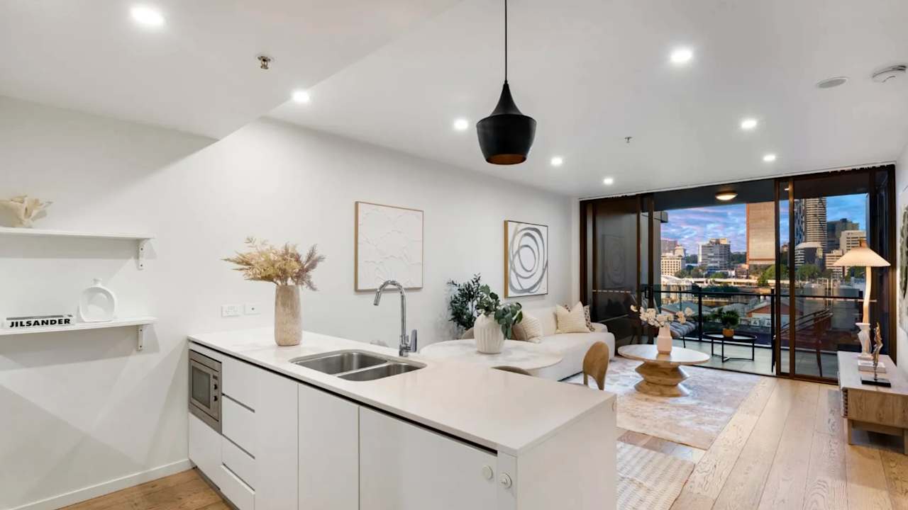 Unfurnished room in a flatshare