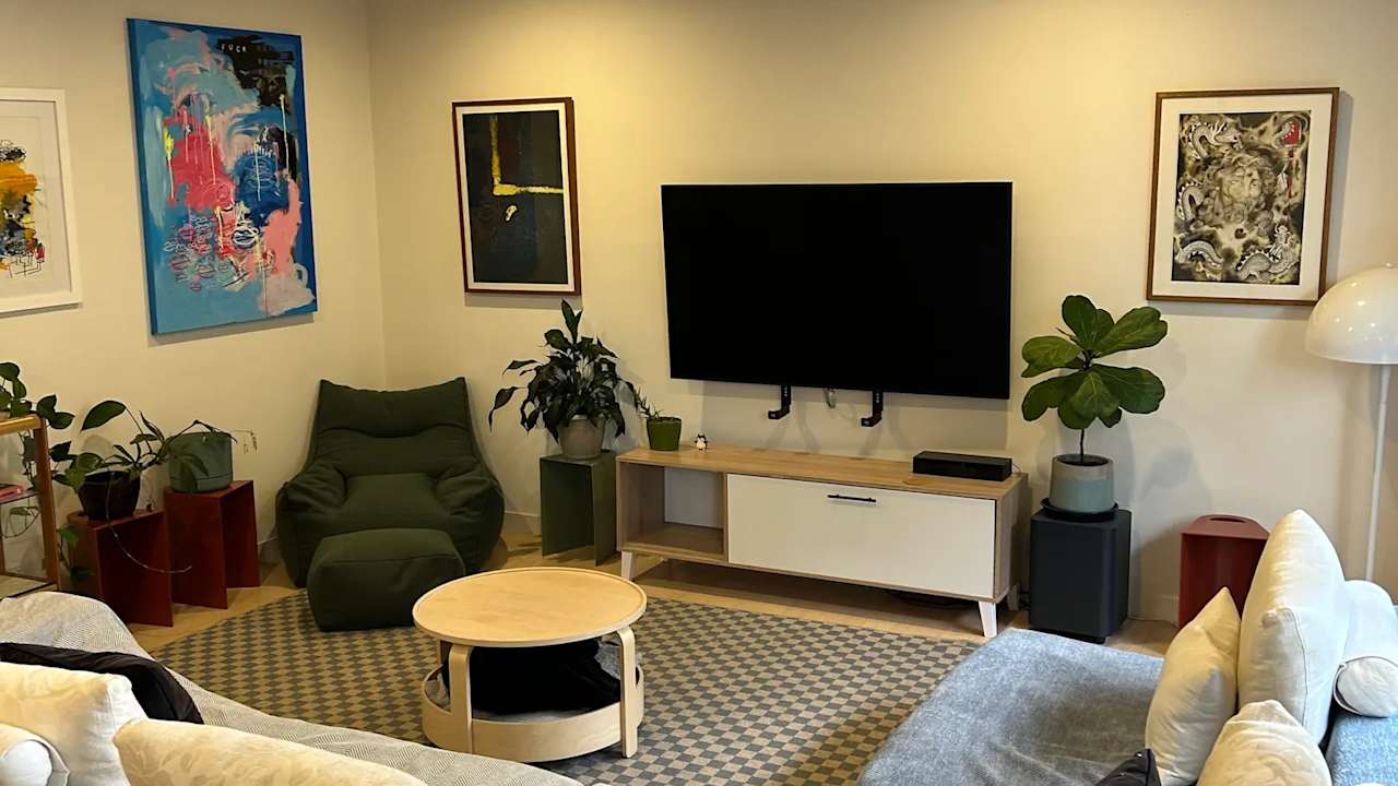 Whole property with 2 rooms for rent