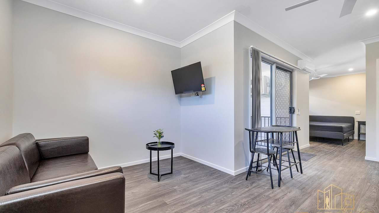 Furnished room with own bathroom