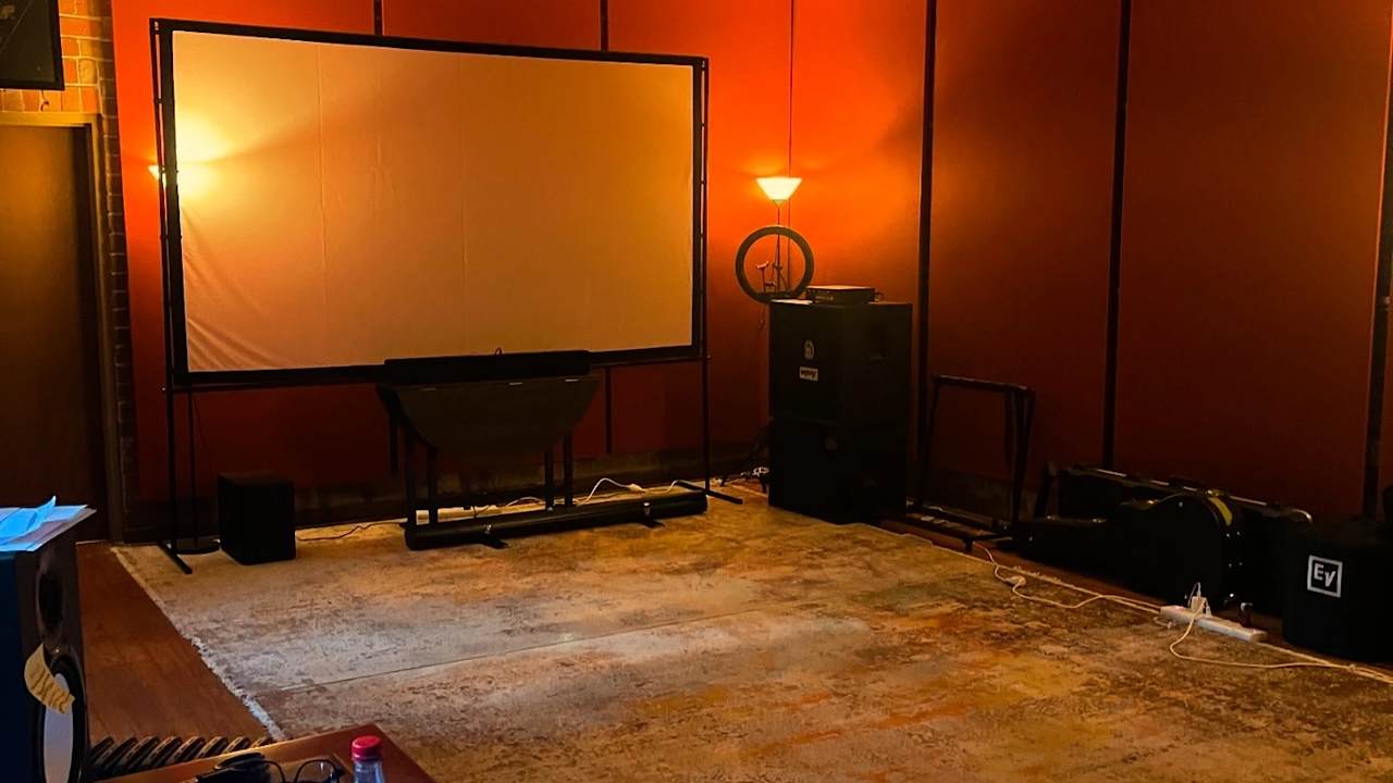 Unfurnished room in a share house