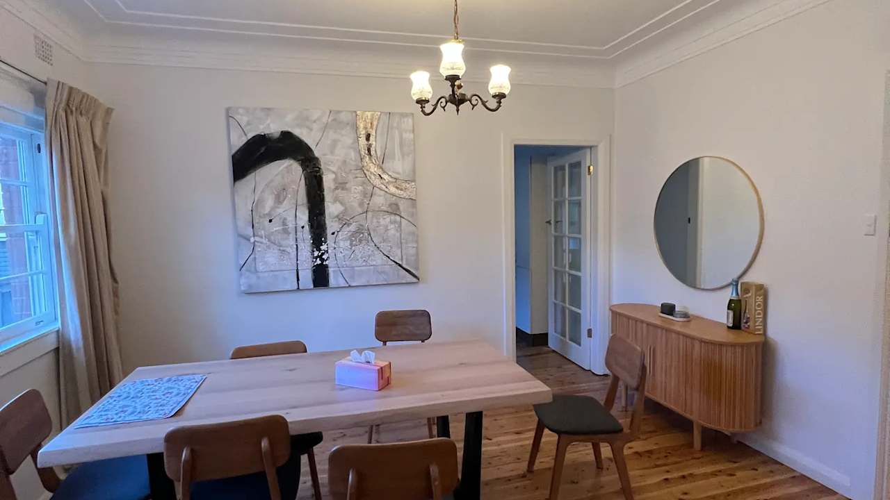 Room in a share house