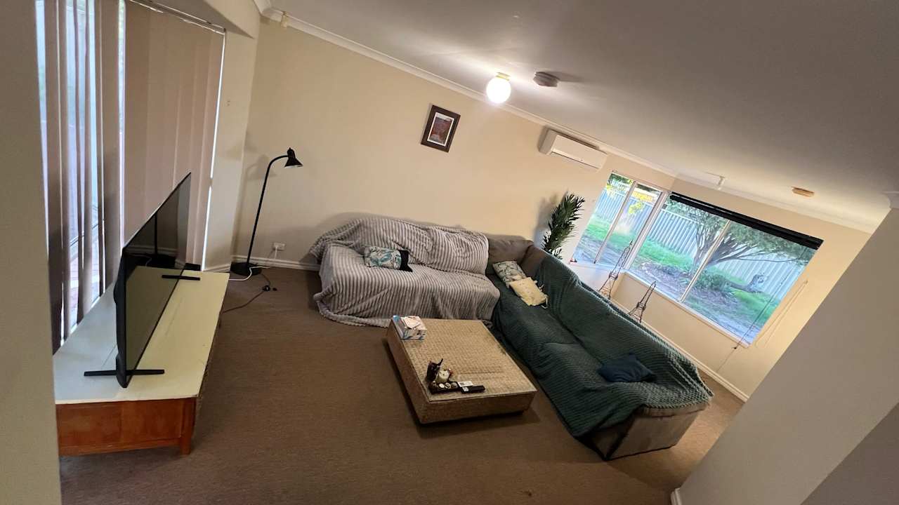 Unfurnished room in a share house