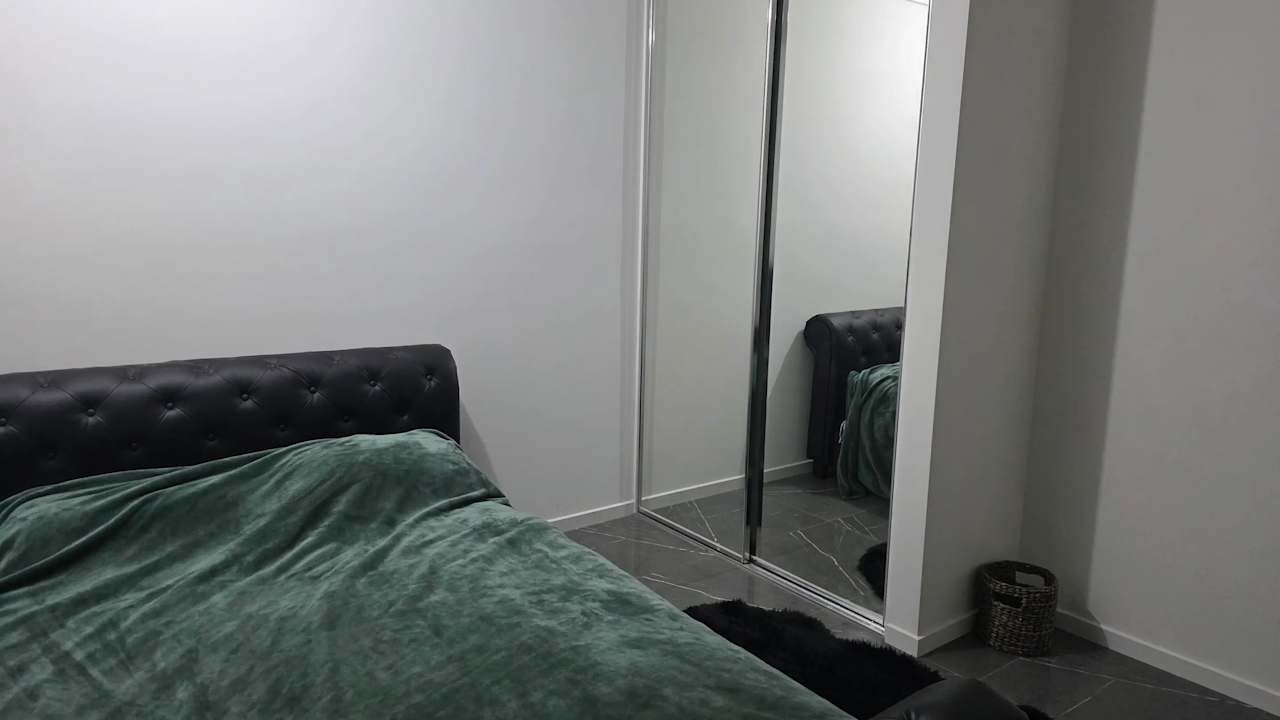 Room in a share house