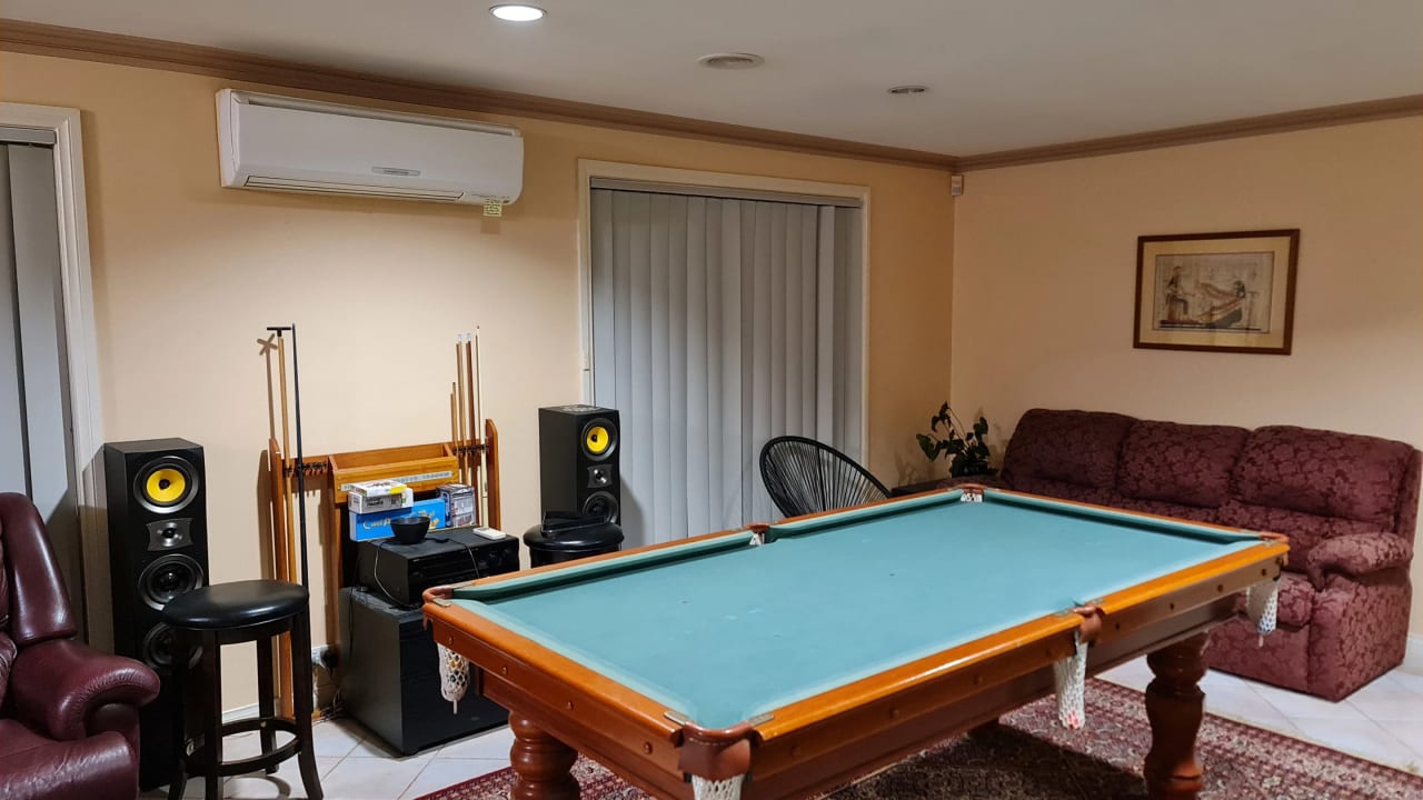 Unfurnished room in a share house