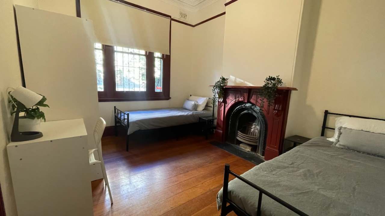 Furnished room in a share house