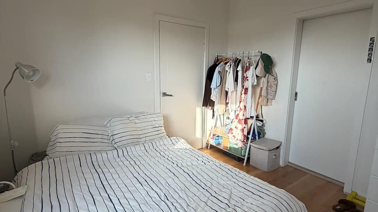 Furnished room with own bathroom