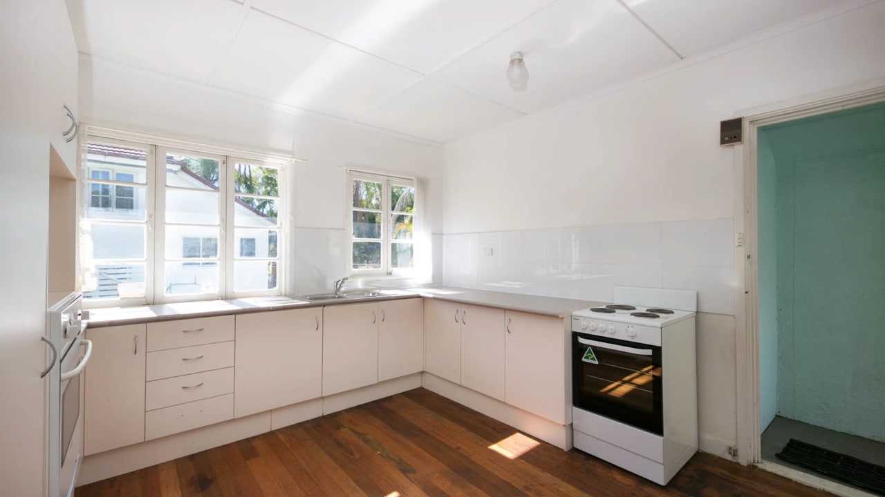 Whole property with 3 rooms for rent