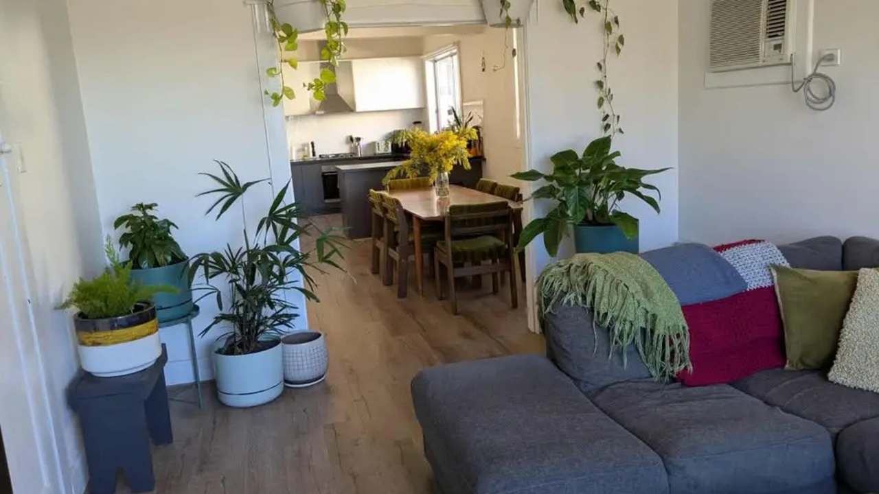Unfurnished room in a share house