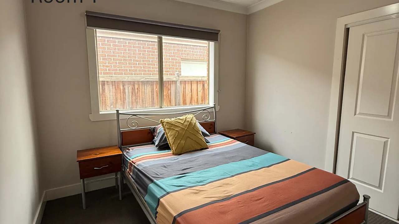 Furnished room in a share house