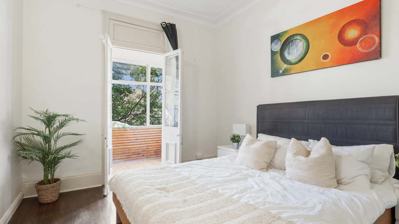 Furnished room in a share house