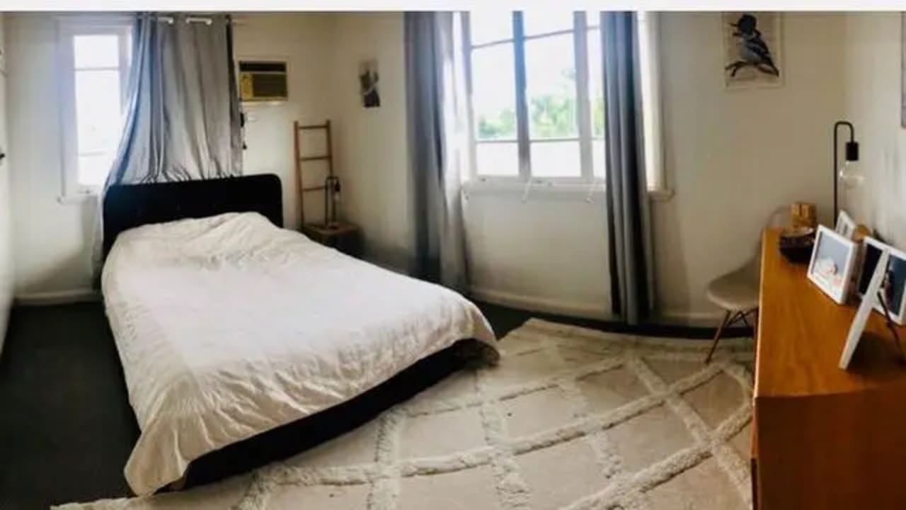 Furnished room in a share house
