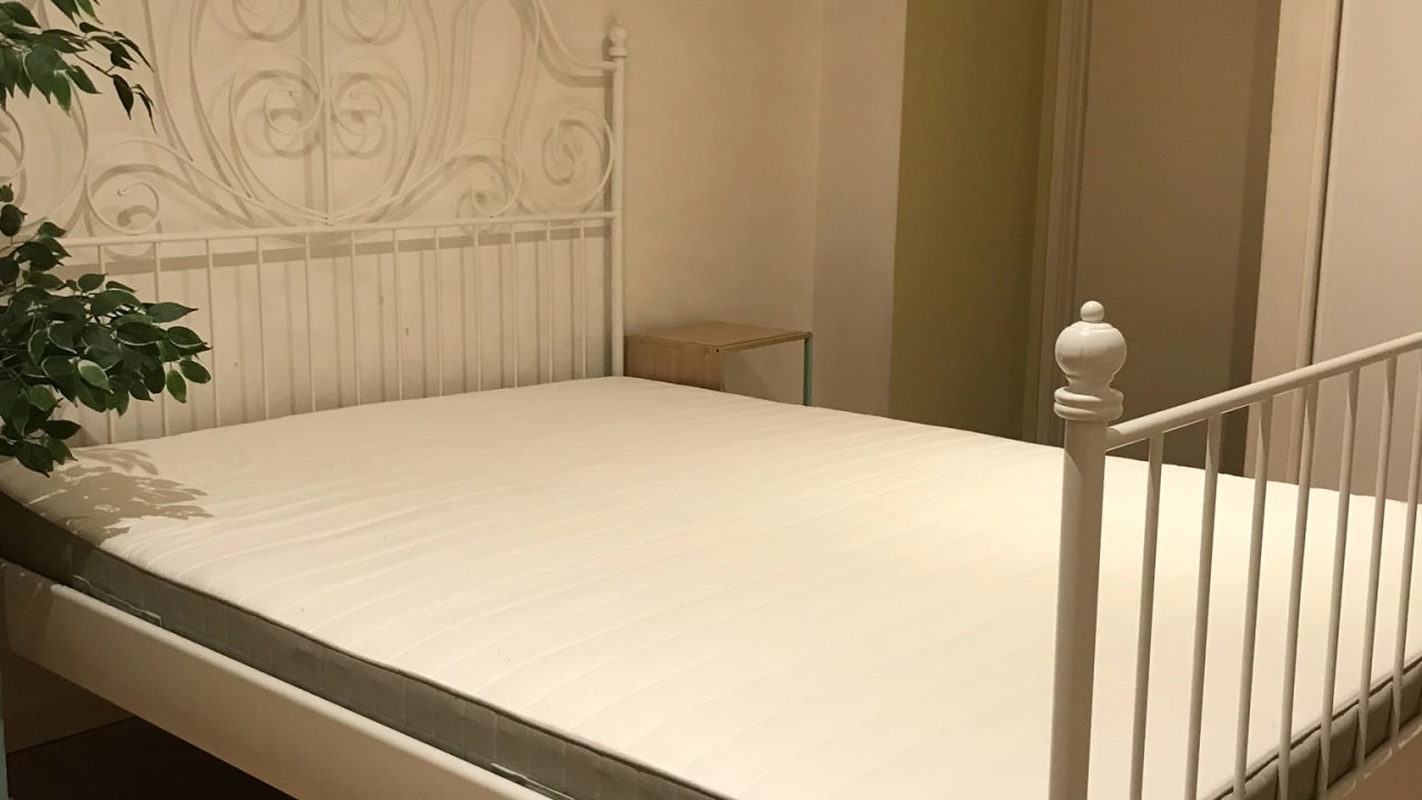 Furnished room with ensuite in a flatshare
