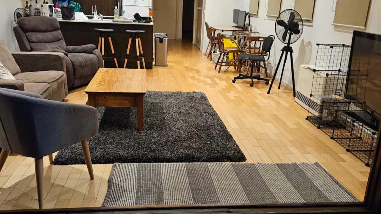 Room in a share house