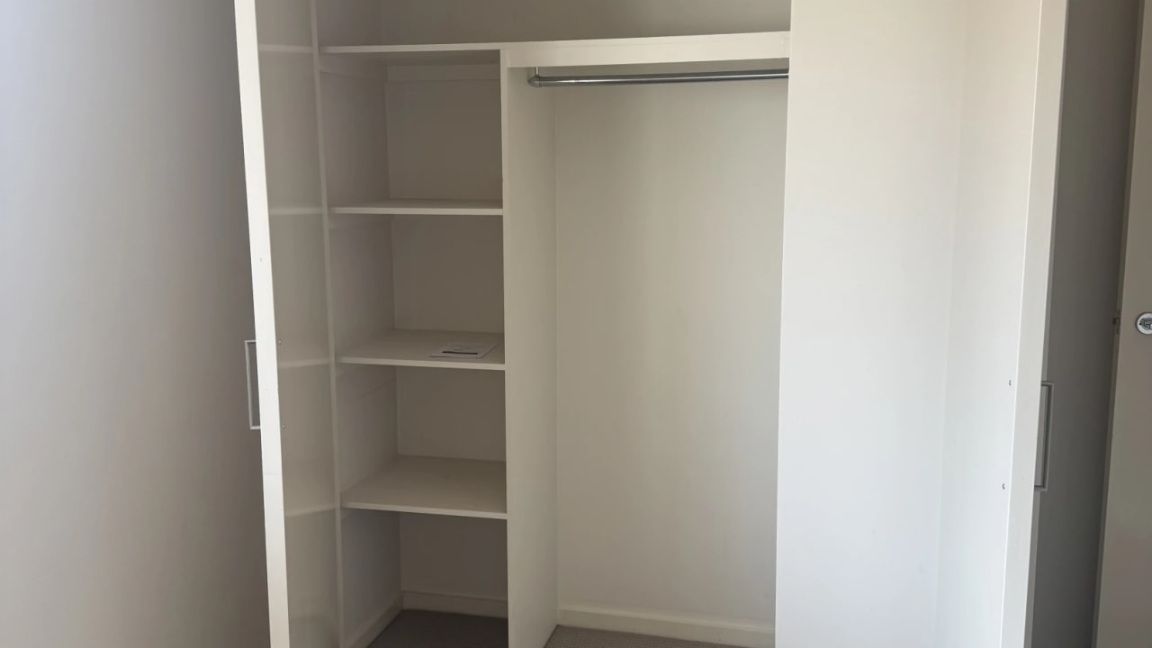 Unfurnished room in a share house