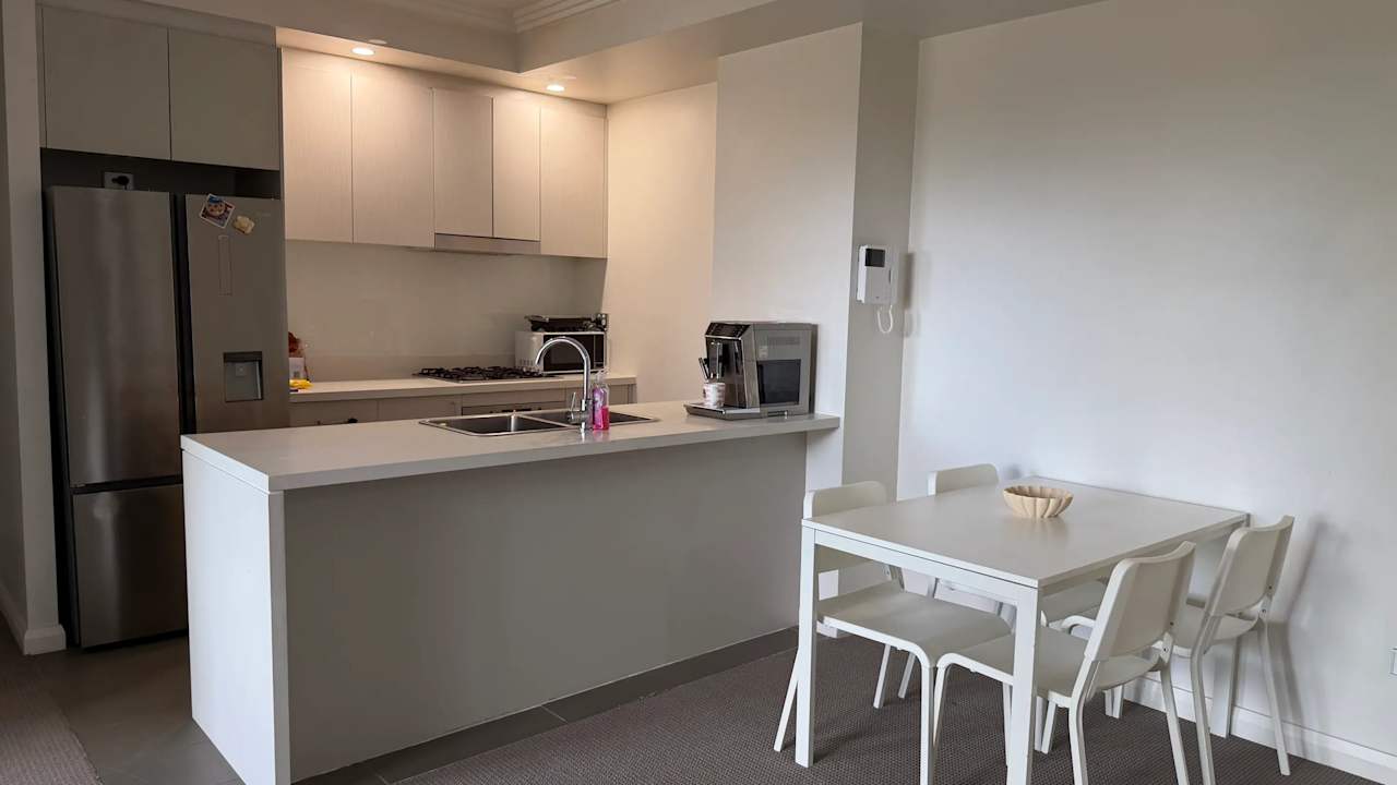 Furnished room in a flatshare