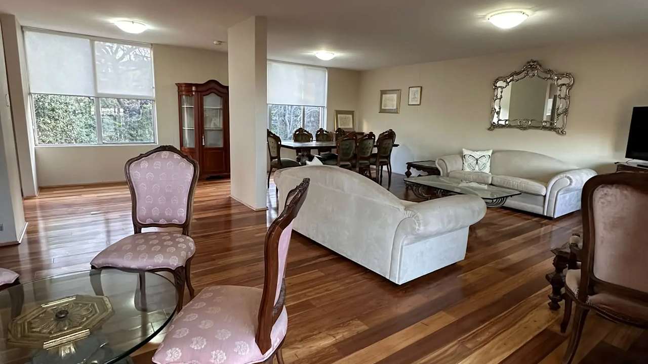 Whole property with 3 rooms for rent