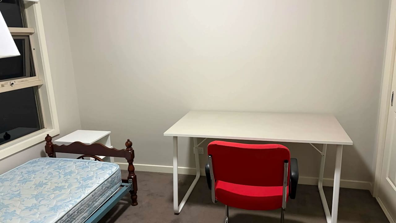 Room in a share house