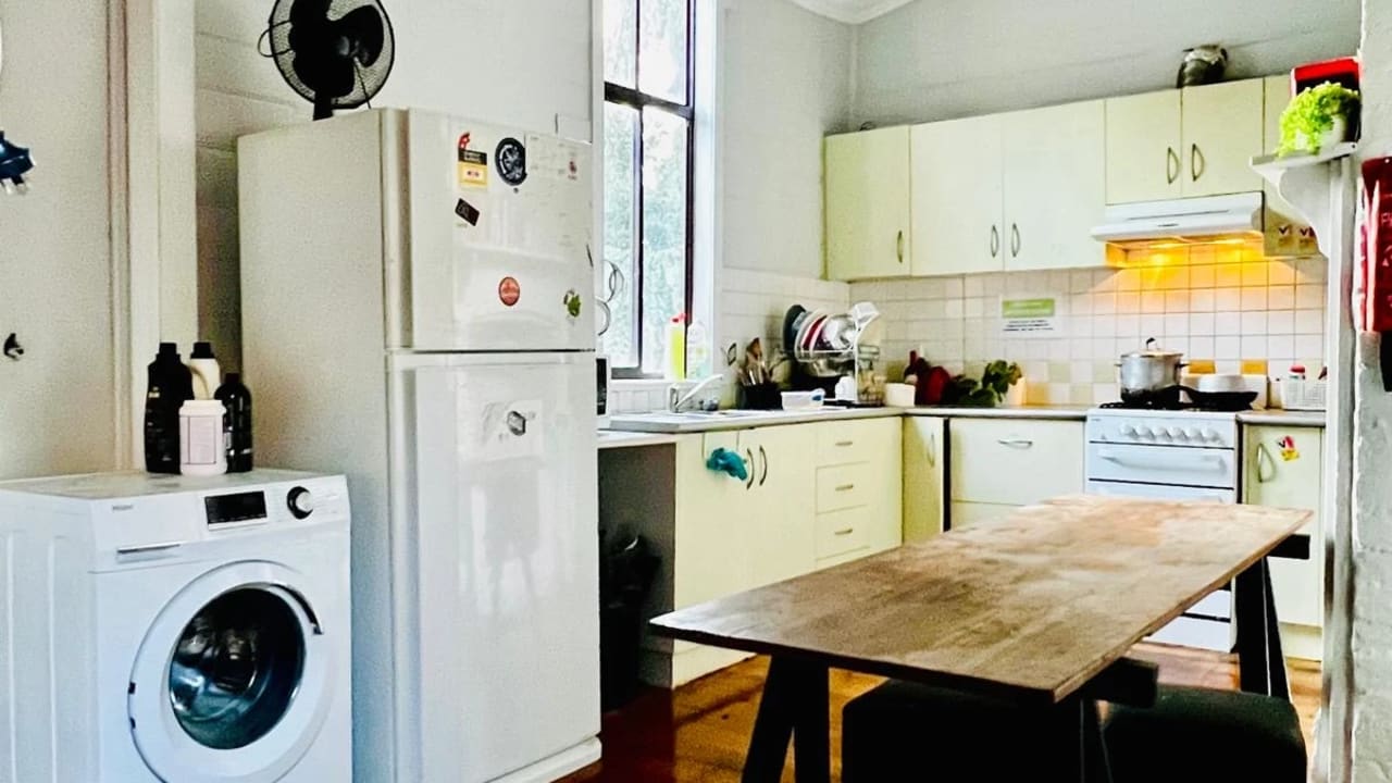 Furnished room in a share house