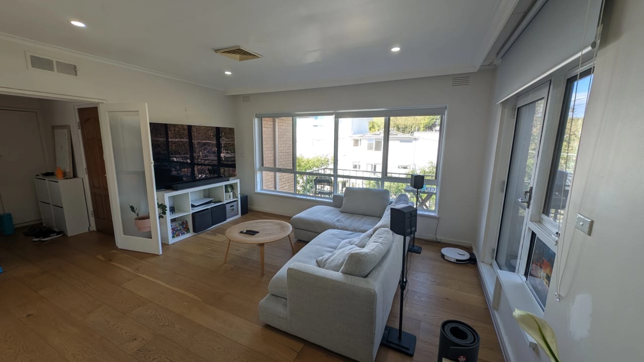 Furnished room in a flatshare