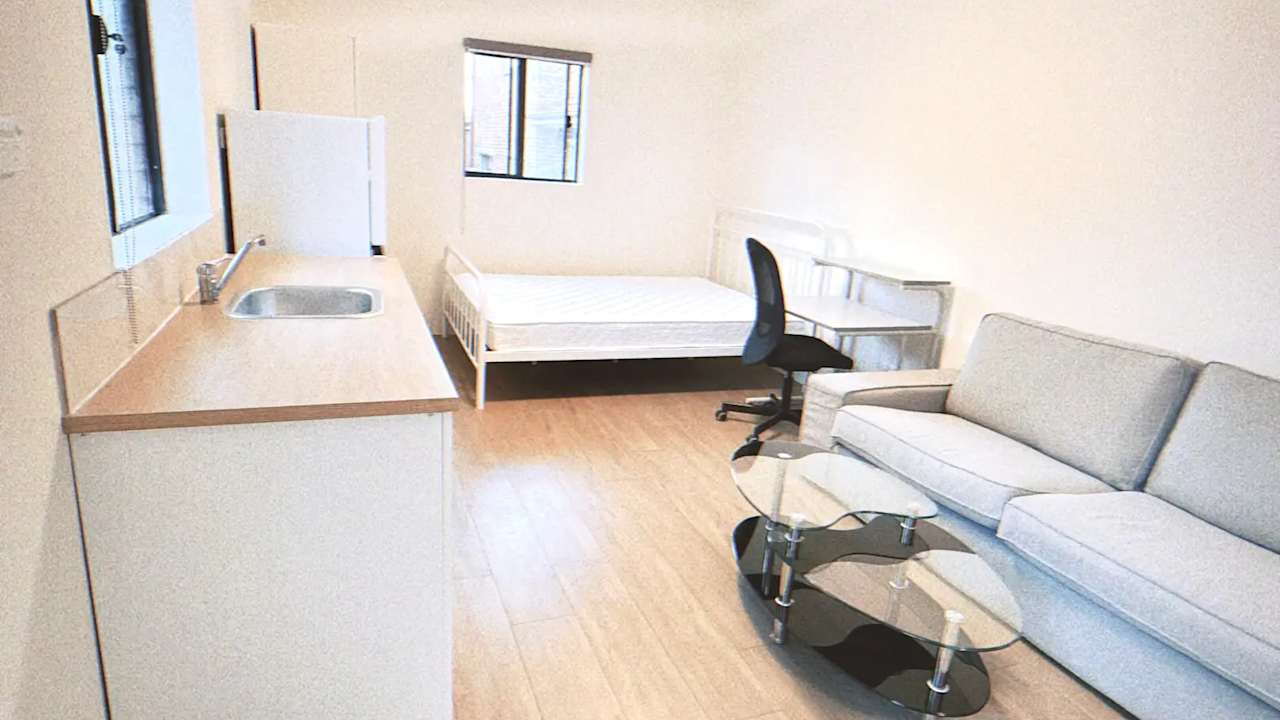 Furnished room studio flat for rent