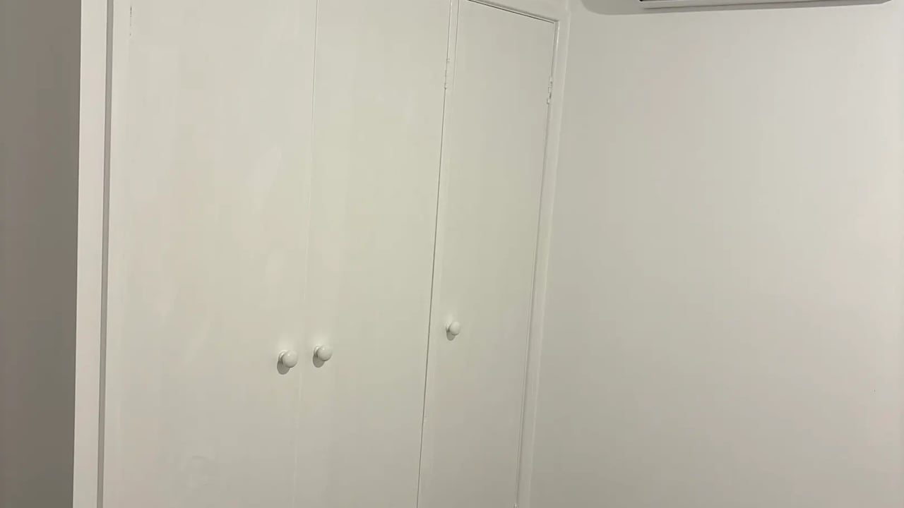 Room in a share house