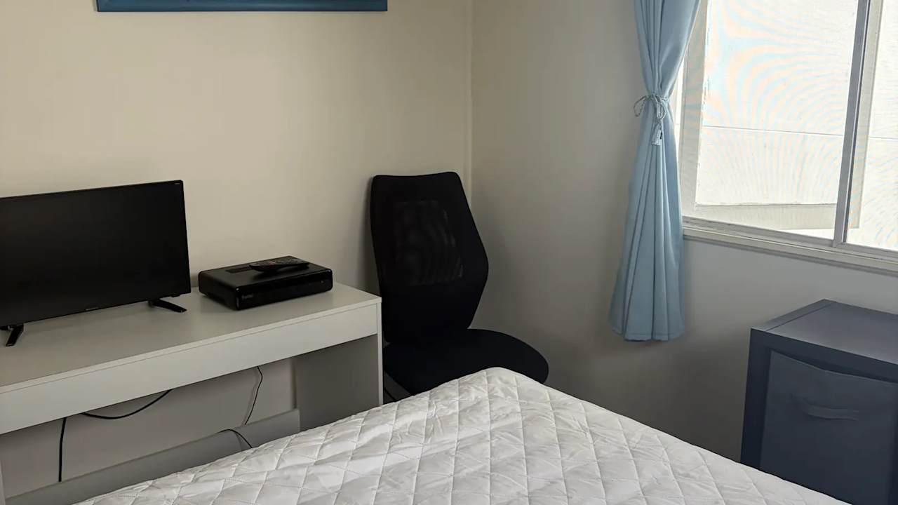 Room in a share house