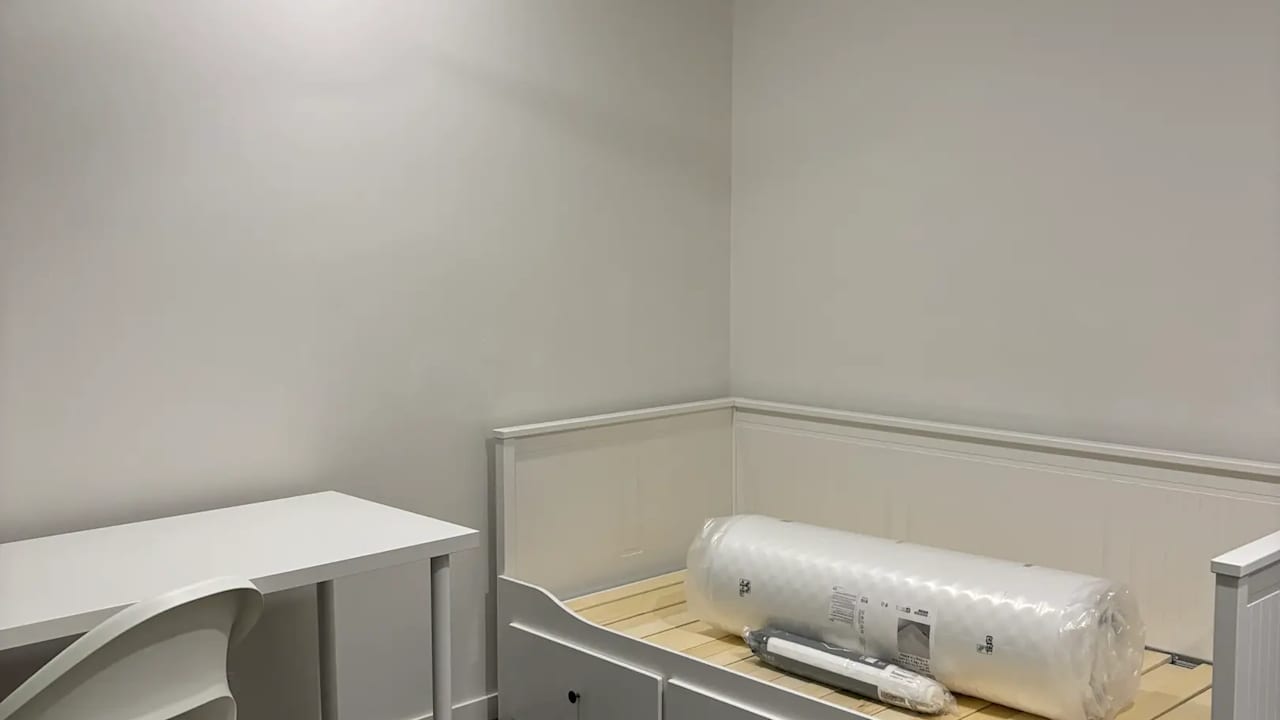 Furnished room with own bathroom