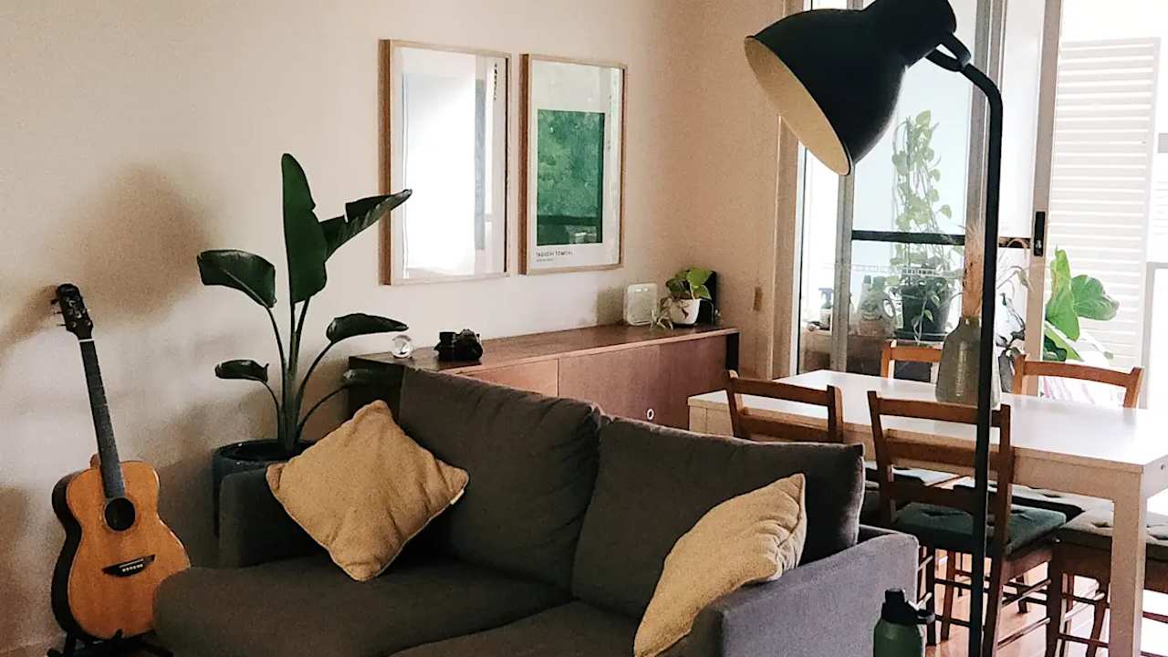 Furnished room in a share house