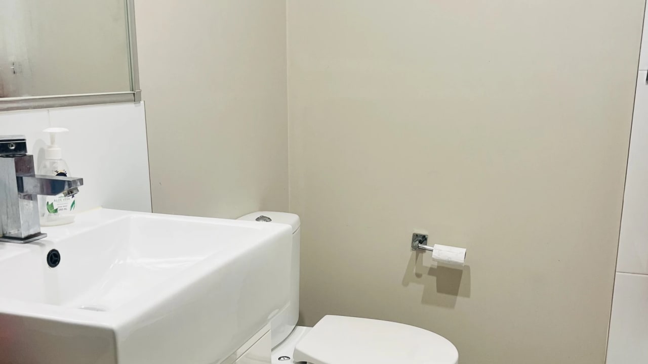 Room in a share house