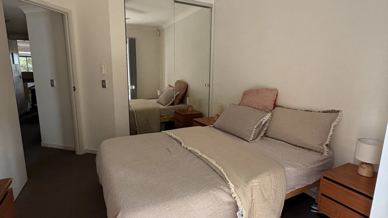 Furnished room with own bathroom