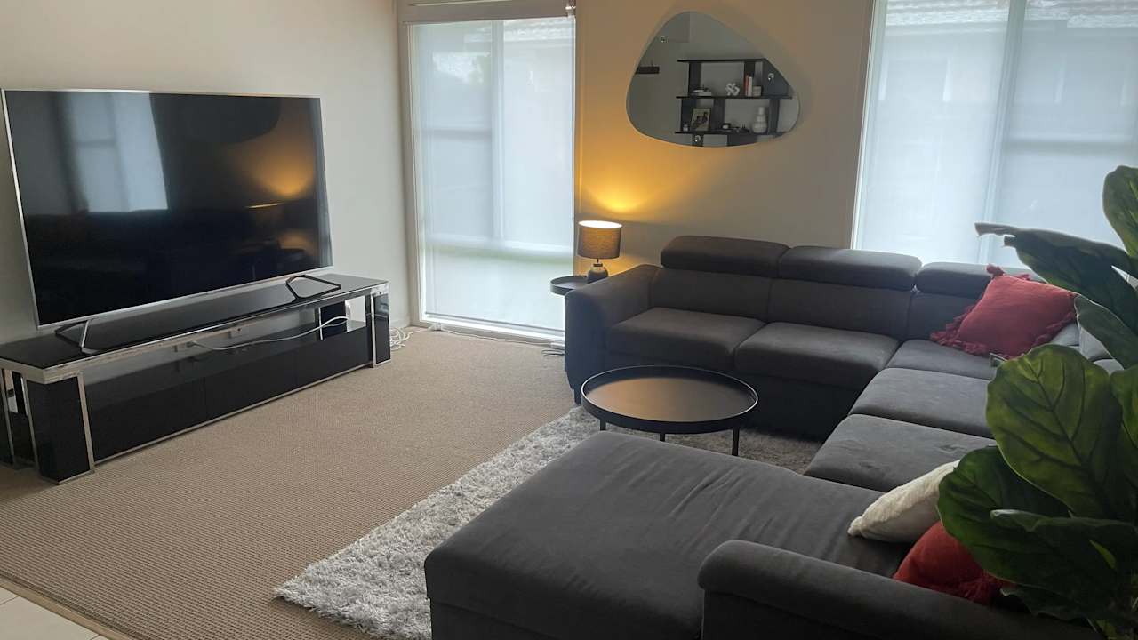 Unfurnished room in a share house