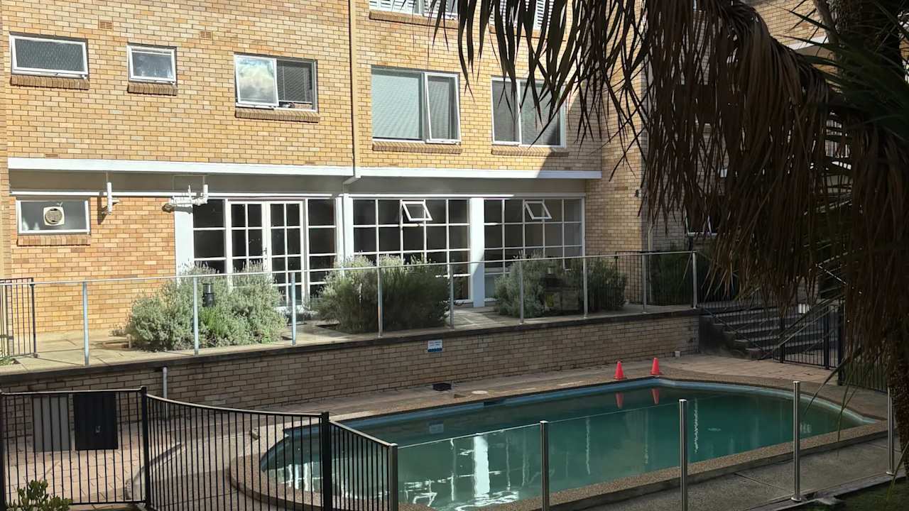 Unfurnished room in a flatshare