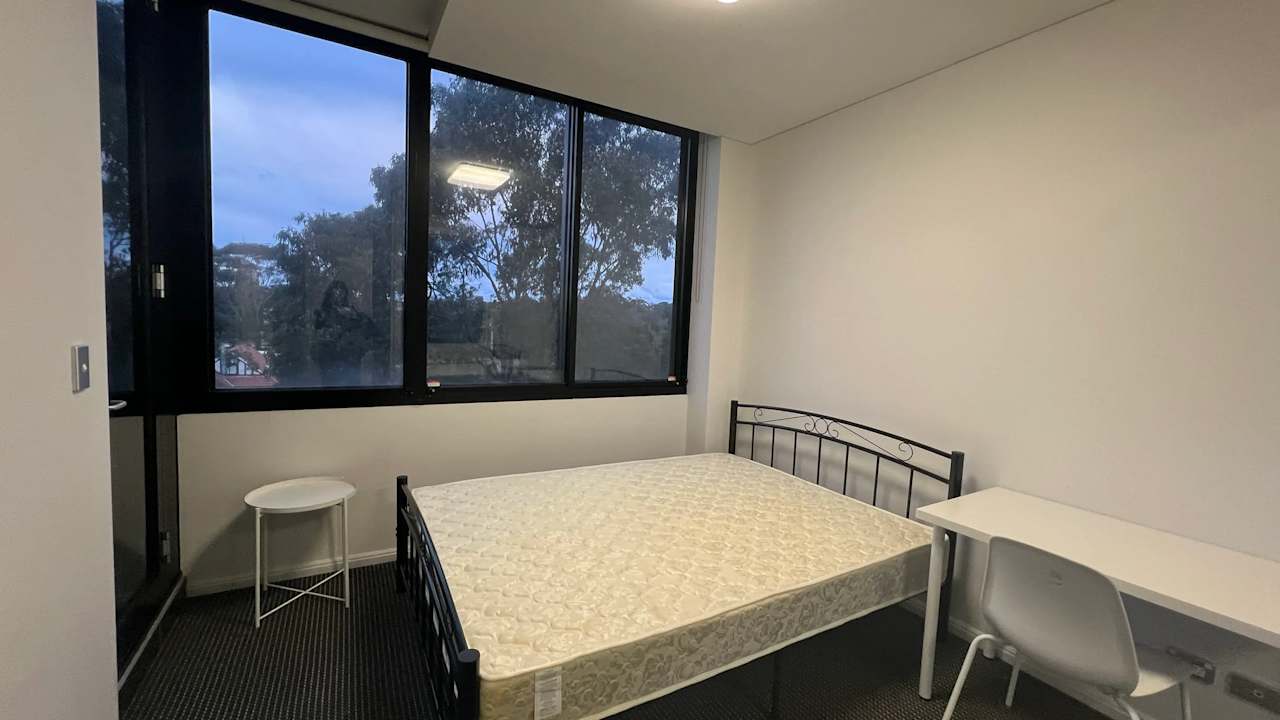 Furnished room with own bathroom