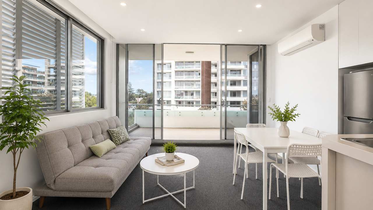 Whole property with 2 rooms for rent