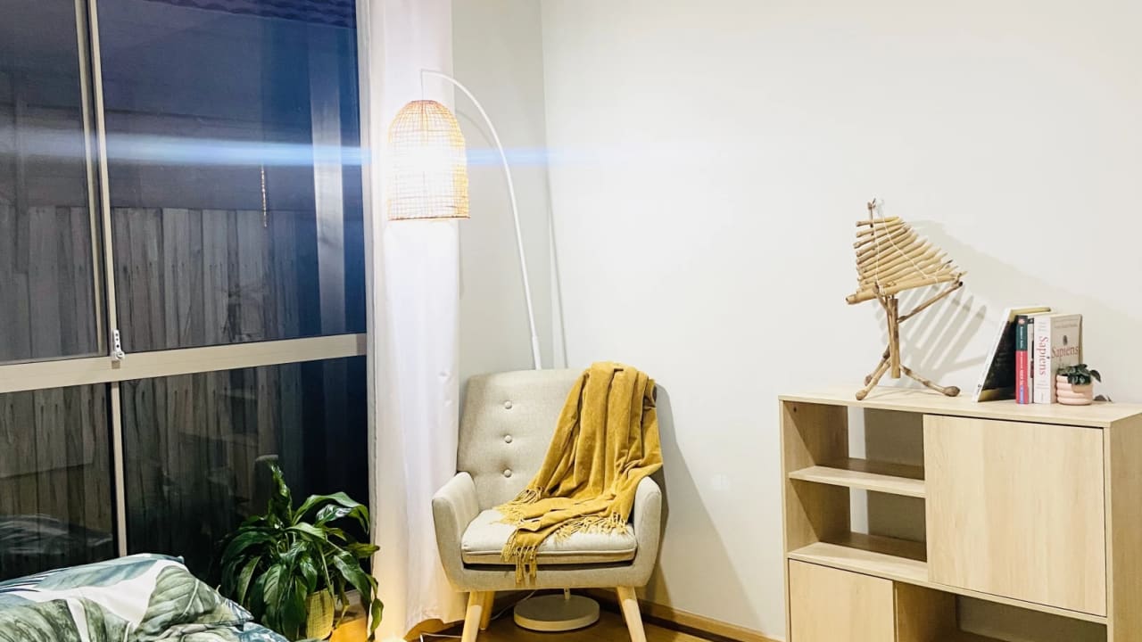 Room in a share house