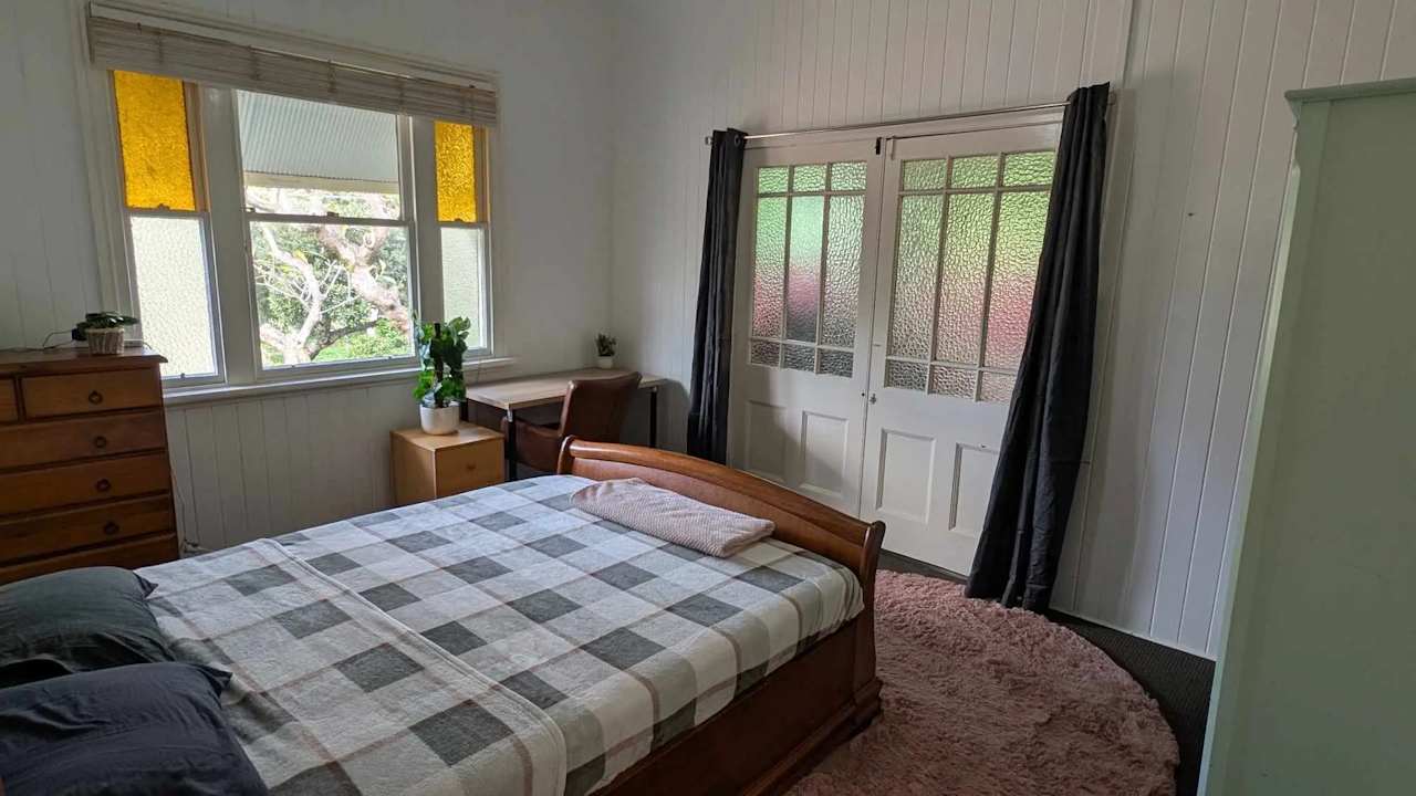 Whole property with 4 rooms for rent
