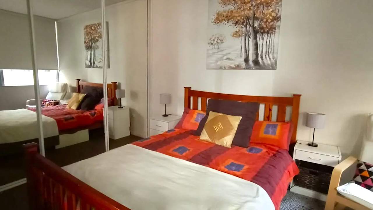 Furnished room in a flatshare