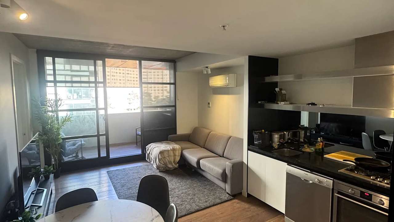 Unfurnished room with ensuite in a flatshare